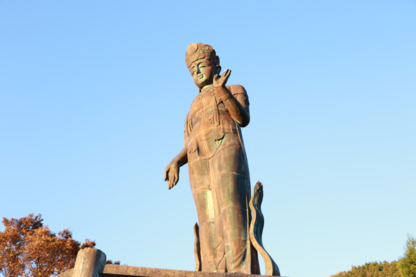 世界平和大観音